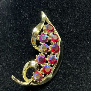 Vintage Gold Tone And Pink Aurora Borealis Rhinestone Leaf Brooch (4160)